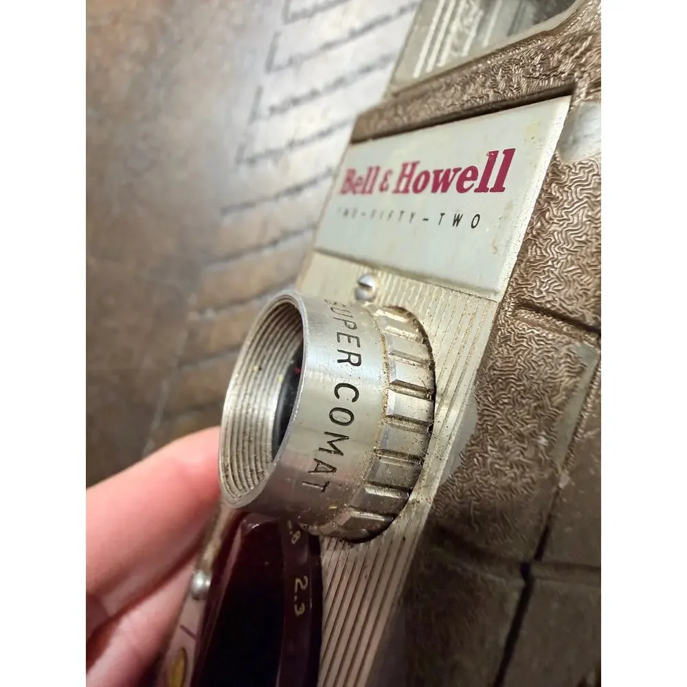 Vintage Bell & Howell Two-Fifty-Two 252 8mm Movie Camera Film Camera Untested